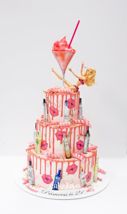 LV Barbie cake #cake #cakedecorating #cakedesign #cakeoftheday